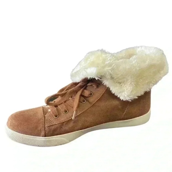 🛍️3/$40 Women’s Faux Fur Lined High-Top Sneakers – Tan Suede Look Size 11 - Picture 5 of 7